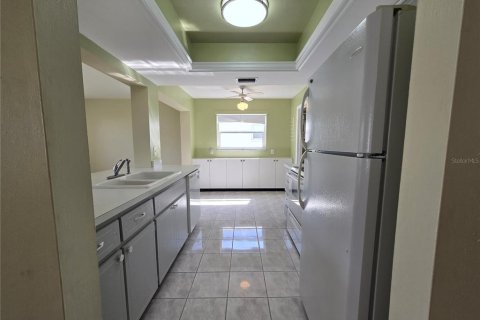 House in Pinellas Park, Florida 2 bedrooms, 118.54 sq.m. № 1855995 - photo 6