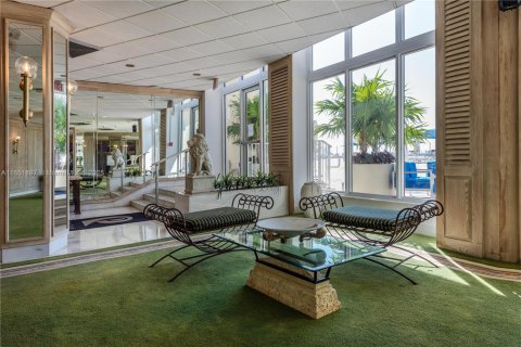 Condominio en venta en Hallandale Beach, Florida, 2 dormitorios, 95.78 m2 № 1961968 - foto 30