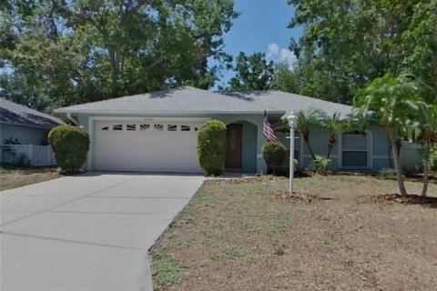 Casa en alquiler en Sarasota, Florida, 3 dormitorios, 132.66 m2 № 1782224 - foto 1