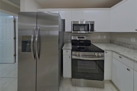 Villa ou maison à louer à Sarasota, Floride: 3 chambres, 132.66 m2 № 1782224 - photo 6