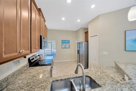 House in Ruskin, Florida 4 bedrooms, 141.4 sq.m. № 1845287 - photo 9