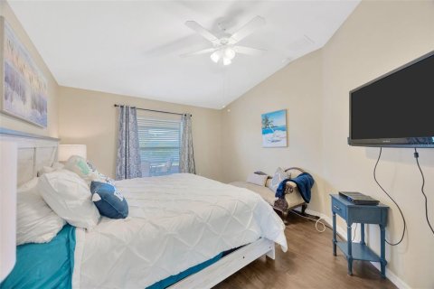 House in Ruskin, Florida 4 bedrooms, 141.4 sq.m. № 1845287 - photo 23