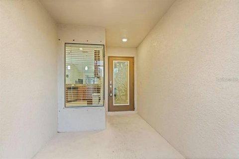 House in Ruskin, Florida 4 bedrooms, 141.4 sq.m. № 1845287 - photo 3
