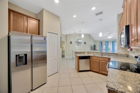 House in Ruskin, Florida 4 bedrooms, 141.4 sq.m. № 1845287 - photo 4