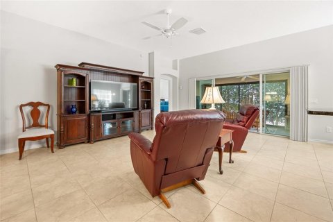 Casa en venta en The Villages, Florida, 3 dormitorios, 180.14 m2 № 1903129 - foto 12