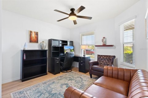 Casa en venta en The Villages, Florida, 3 dormitorios, 138.24 m2 № 1642131 - foto 23