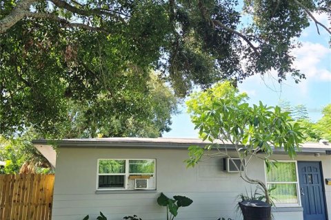 Studio in Saint Petersburg, Florida № 1917867 - photo 11