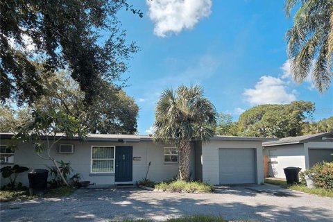 Studio in Saint Petersburg, Florida № 1917867 - photo 1