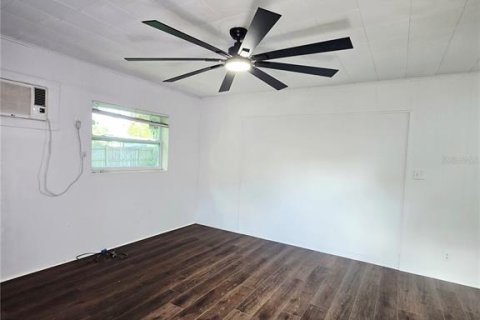 Studio in Saint Petersburg, Florida № 1917867 - photo 2