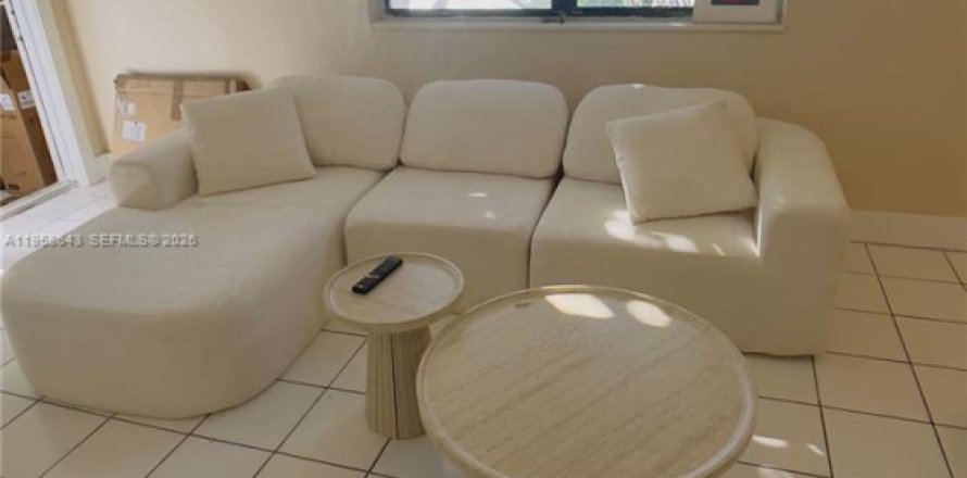 Villa ou maison à Miami Beach, Floride 1 chambre, 60.39 m2 № 2022161