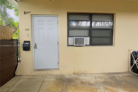 Villa ou maison à louer à Miami Beach, Floride: 1 chambre, 60.39 m2 № 2022161 - photo 10