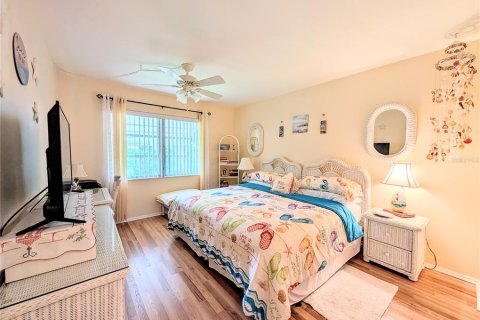 Condominio en venta en Bradenton, Florida, 2 dormitorios, 78.04 m2 № 1885491 - foto 13