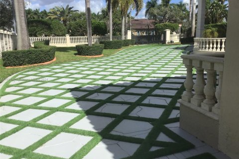 Casa en venta en Kendall, Florida, 5 dormitorios, 327.67 m2 № 2030058 - foto 14