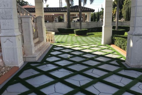 Casa en venta en Kendall, Florida, 5 dormitorios, 327.67 m2 № 2030058 - foto 10