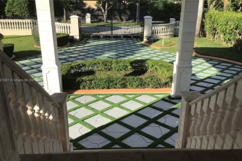 Casa en venta en Kendall, Florida, 5 dormitorios, 327.67 m2 № 2030058 - foto 25