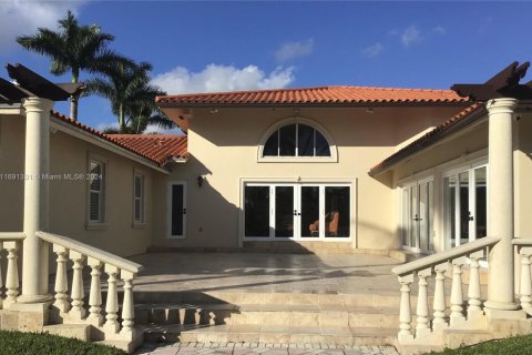 Casa en venta en Kendall, Florida, 5 dormitorios, 327.67 m2 № 2030058 - foto 23