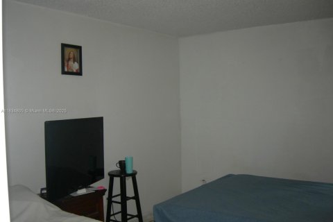 Condo in Miami, Florida, 2 bedrooms  № 1817142 - photo 19