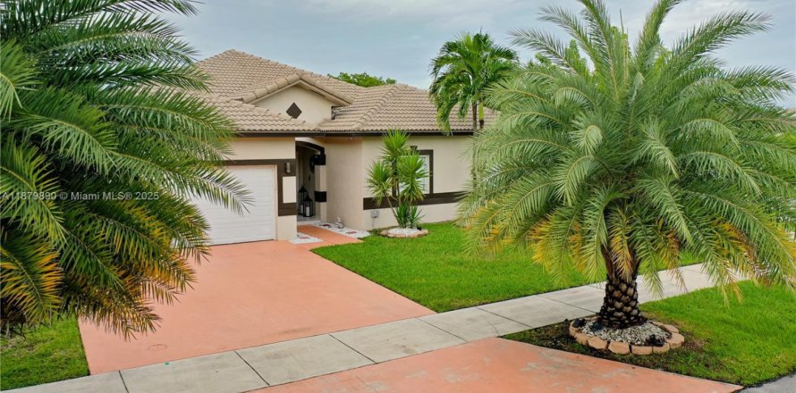 Casa en Homestead, Florida 4 dormitorios, 180.69 m2 № 1925122