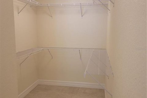 Casa en alquiler en North Port, Florida, 3 dormitorios, 155.15 m2 № 1915796 - foto 6