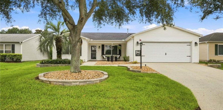 Villa ou maison à The Villages, Floride 3 chambres, 129.32 m2 № 2324495