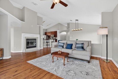 Villa ou maison à vendre à Orlando, Floride: 4 chambres, 164.34 m2 № 2223298 - photo 5