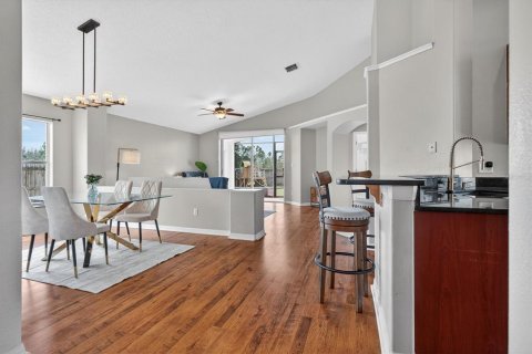Villa ou maison à vendre à Orlando, Floride: 4 chambres, 164.34 m2 № 2223298 - photo 9