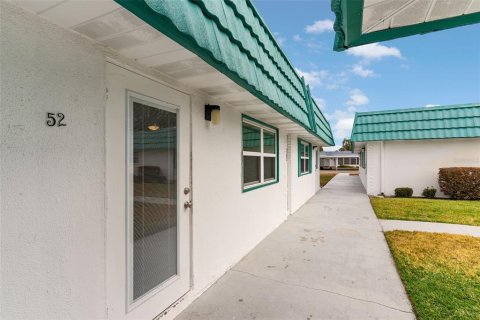 Condo in Sun City Center, Florida, 2 bedrooms № 2143802 - photo 3