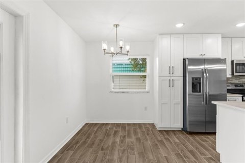 Condo in Sun City Center, Florida, 2 bedrooms № 2143802 - photo 12