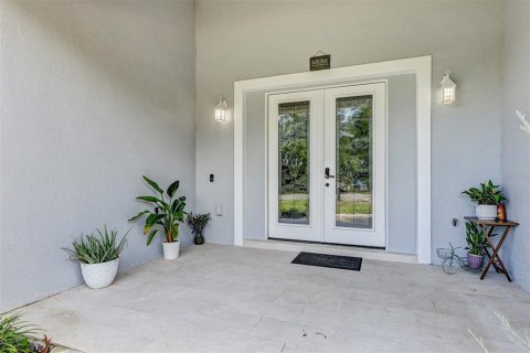 House in Ocala, Florida 4 bedrooms, 305.28 sq.m. № 2210215 - photo 4