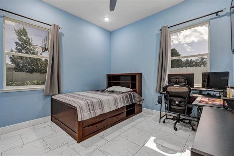 House in Ocala, Florida 4 bedrooms, 305.28 sq.m. № 2210215 - photo 25