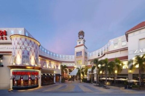 House in North Miami Beach, Florida 2 bedrooms, 85.84 sq.m. № 1946793 - photo 26