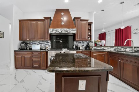 Villa ou maison à vendre à Coral Springs, Floride: 6 chambres, 368.54 m2 № 2082303 - photo 14