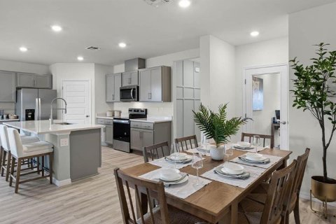 Casa en venta en Haines City, Florida, 5 dormitorios, 192.96 m2 № 1778460 - foto 6
