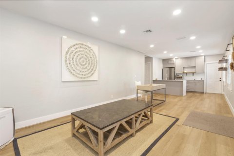 Villa ou maison à vendre à West Palm Beach, Floride: 2 chambres, 79.43 m2 № 2432840 - photo 5