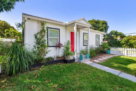 Villa ou maison à vendre à West Palm Beach, Floride: 2 chambres, 79.43 m2 № 2432840 - photo 30