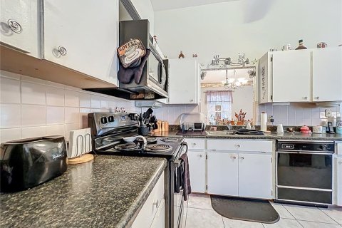 Villa ou maison à vendre à Ocala, Floride: 3 chambres, 234.95 m2 № 1898808 - photo 24