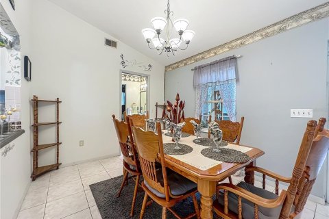 Villa ou maison à vendre à Ocala, Floride: 3 chambres, 234.95 m2 № 1898808 - photo 17