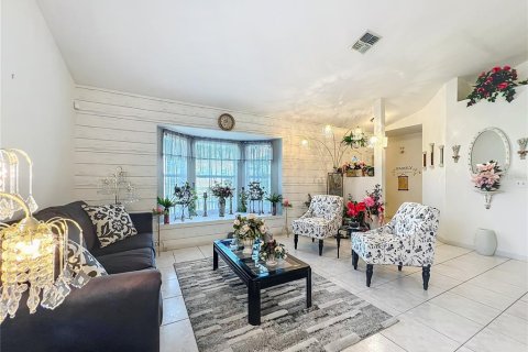 Villa ou maison à vendre à Ocala, Floride: 3 chambres, 234.95 m2 № 1898808 - photo 12