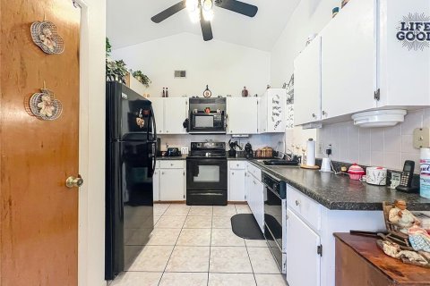 Villa ou maison à vendre à Ocala, Floride: 3 chambres, 234.95 m2 № 1898808 - photo 21