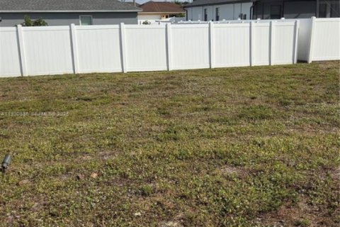 Villa ou maison à louer à Cape Coral, Floride: 3 chambres № 1989157 - photo 9