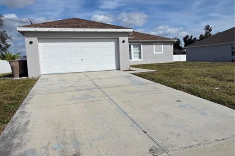 Villa ou maison à louer à Cape Coral, Floride: 3 chambres № 1989157 - photo 19