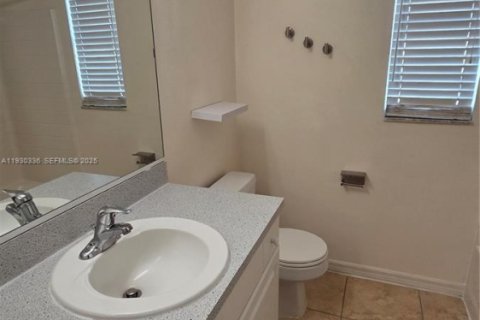 Villa ou maison à louer à Cape Coral, Floride: 3 chambres № 1989157 - photo 14