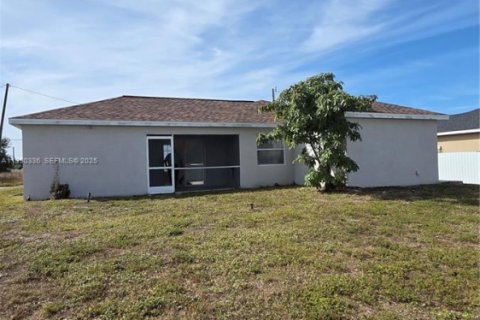 Villa ou maison à louer à Cape Coral, Floride: 3 chambres № 1989157 - photo 8