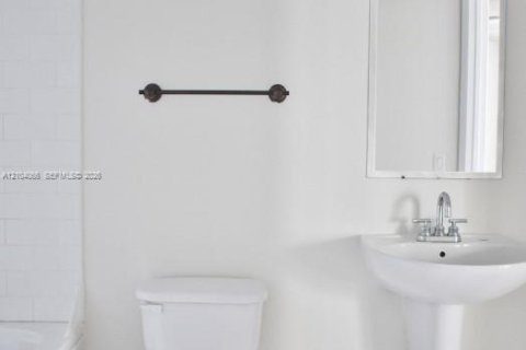Copropriété à louer à Miami, Floride: 1 chambre, 59.27 m2 № 2415900 - photo 10