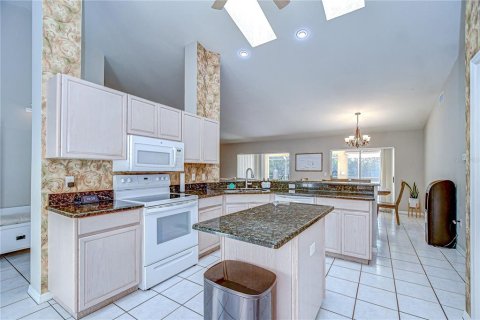 Villa ou maison à vendre à Valrico, Floride: 4 chambres, 240.71 m2 № 1788274 - photo 10