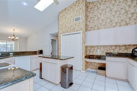 Villa ou maison à vendre à Valrico, Floride: 4 chambres, 240.71 m2 № 1788274 - photo 9