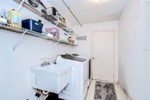 Villa ou maison à vendre à Valrico, Floride: 4 chambres, 240.71 m2 № 1788274 - photo 27