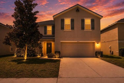Casa en Clermont, Florida 4 dormitorios, 210.42 m2 № 2324256