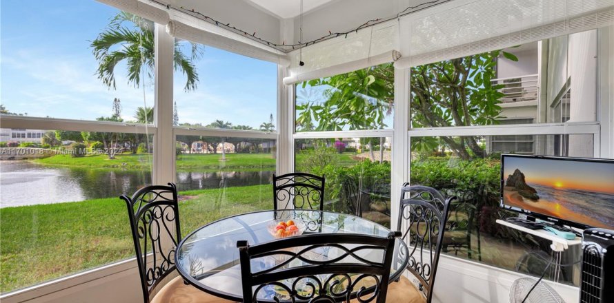 Condominio en Lauderdale Lakes, Florida, 2 dormitorios  № 1764492