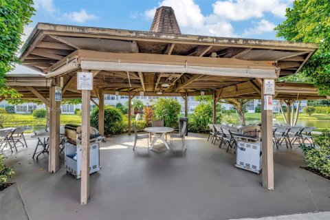 Condominio en venta en Lauderdale Lakes, Florida, 2 dormitorios, 87.7 m2 № 1764492 - foto 28